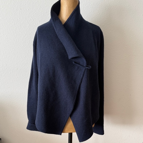 Margaret O’Leary sz S Cashmere Navy Blue cardigan Sweater great pre owned cond